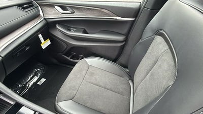2027 Jeep Grand Cherokee GRAND CHEROKEE L LAREDO ALTITUDE 4X2