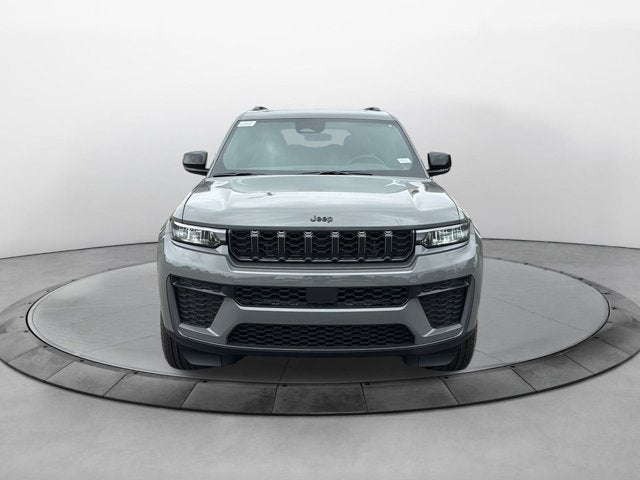 2027 Jeep Grand Cherokee GRAND CHEROKEE L LAREDO ALTITUDE 4X2