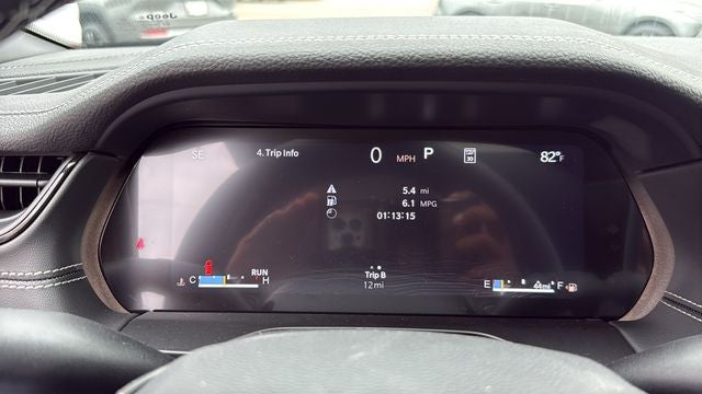 2027 Jeep Grand Cherokee GRAND CHEROKEE L LAREDO ALTITUDE 4X2