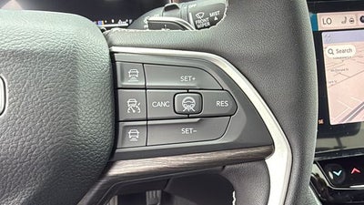 2027 Jeep Grand Cherokee GRAND CHEROKEE L LAREDO ALTITUDE 4X2