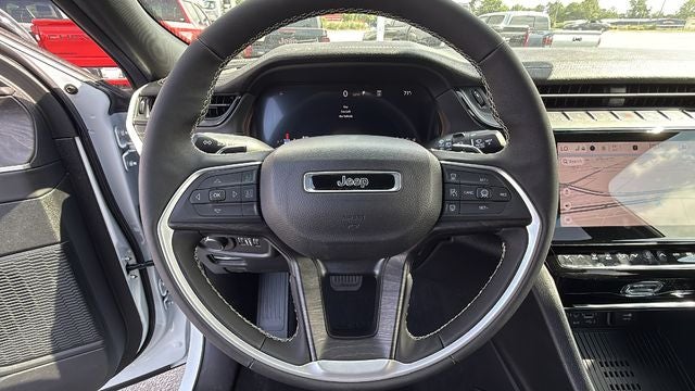 2026 Jeep Grand Cherokee GRAND CHEROKEE L LAREDO ALTITUDE 4X2