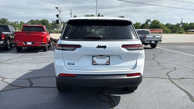 2026 Jeep Grand Cherokee GRAND CHEROKEE L LAREDO ALTITUDE 4X2