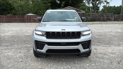 2026 Jeep Grand Cherokee GRAND CHEROKEE L LAREDO ALTITUDE 4X2