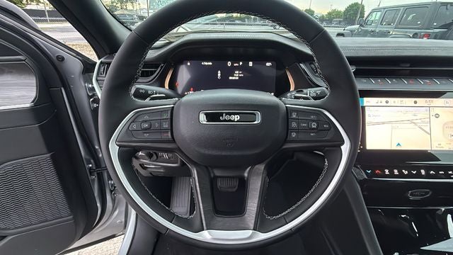 2026 Jeep Grand Cherokee GRAND CHEROKEE L LAREDO ALTITUDE 4X2