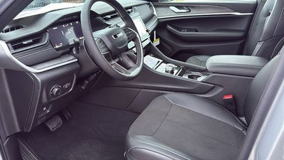 2026 Jeep Grand Cherokee GRAND CHEROKEE L LAREDO ALTITUDE 4X2