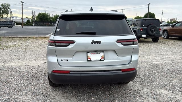 2026 Jeep Grand Cherokee GRAND CHEROKEE L LAREDO ALTITUDE 4X2