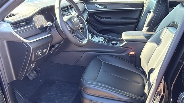 2025 Jeep Grand Cherokee GRAND CHEROKEE L LIMITED 4X2