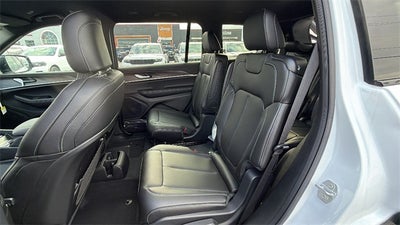 2025 Jeep Grand Cherokee GRAND CHEROKEE L LIMITED 4X2