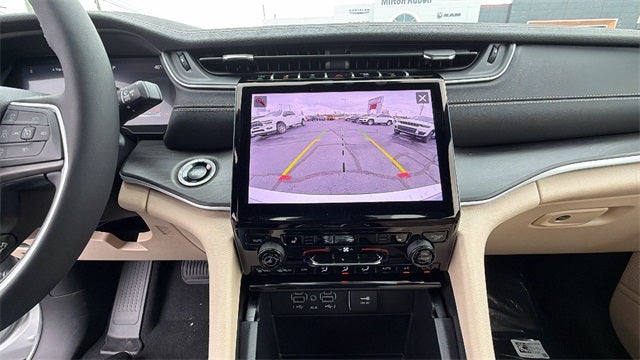 2025 Jeep Grand Cherokee GRAND CHEROKEE L LIMITED 4X2