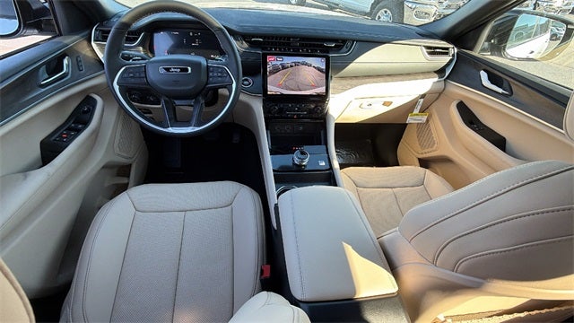 2025 Jeep Grand Cherokee GRAND CHEROKEE L LIMITED 4X2