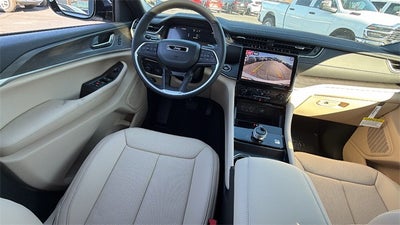 2025 Jeep Grand Cherokee GRAND CHEROKEE L LIMITED 4X2