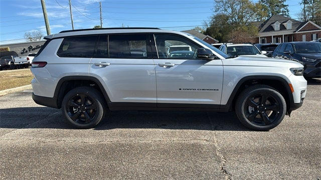 2025 Jeep Grand Cherokee GRAND CHEROKEE L LIMITED 4X2
