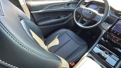 2025 Jeep Grand Cherokee GRAND CHEROKEE L LIMITED 4X2