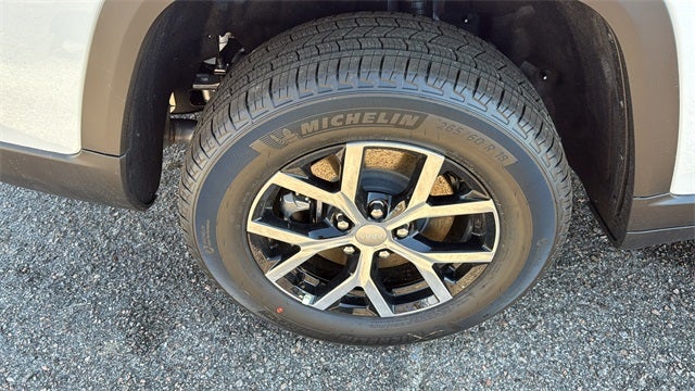 2025 Jeep Grand Cherokee GRAND CHEROKEE L LIMITED 4X2