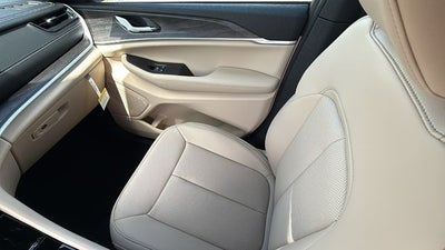 2026 Jeep Grand Cherokee GRAND CHEROKEE L LIMITED 4X2