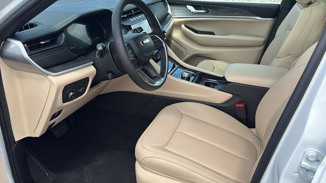 2026 Jeep Grand Cherokee GRAND CHEROKEE L LIMITED 4X2