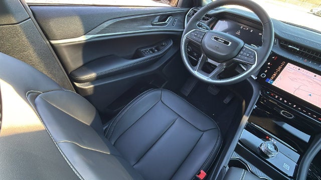 2027 Jeep Grand Cherokee GRAND CHEROKEE L LIMITED 4X2