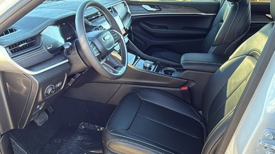2027 Jeep Grand Cherokee GRAND CHEROKEE L LIMITED 4X2
