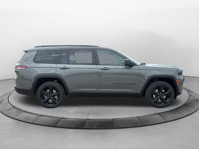 2027 Jeep Grand Cherokee GRAND CHEROKEE L LIMITED 4X2