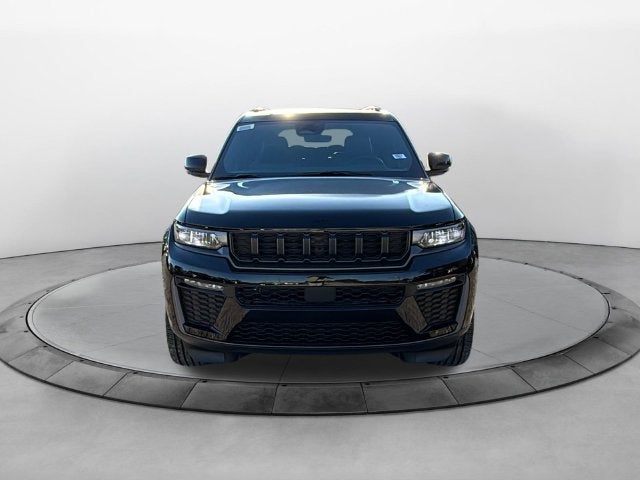 2027 Jeep Grand Cherokee GRAND CHEROKEE L LIMITED 4X2