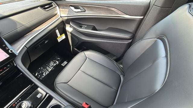 2026 Jeep Grand Cherokee GRAND CHEROKEE L LIMITED 4X2