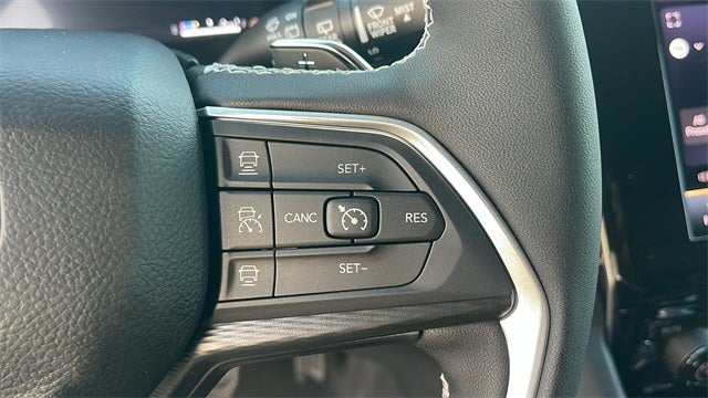 2025 Jeep Grand Cherokee GRAND CHEROKEE L LAREDO X 4X4