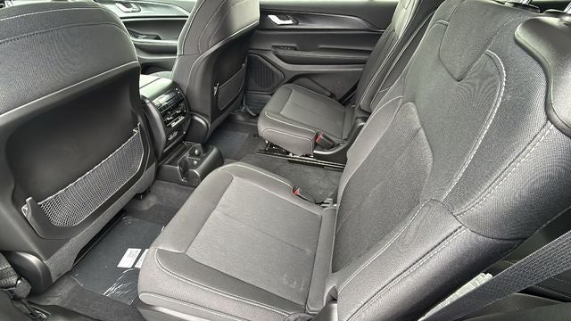 2026 Jeep Grand Cherokee GRAND CHEROKEE L LAREDO 4X4