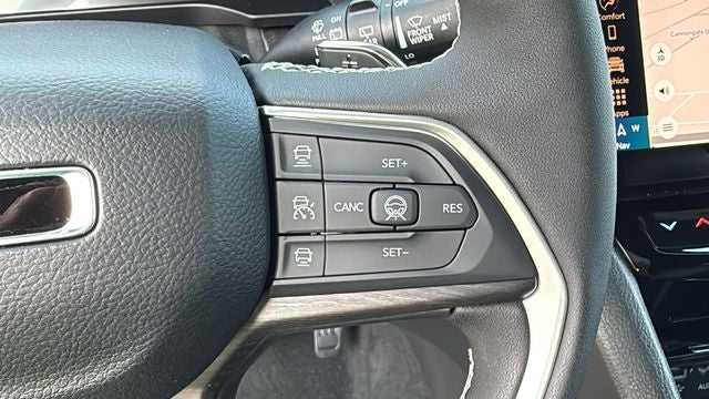 2027 Jeep Grand Cherokee GRAND CHEROKEE L LAREDO ALTITUDE 4X4