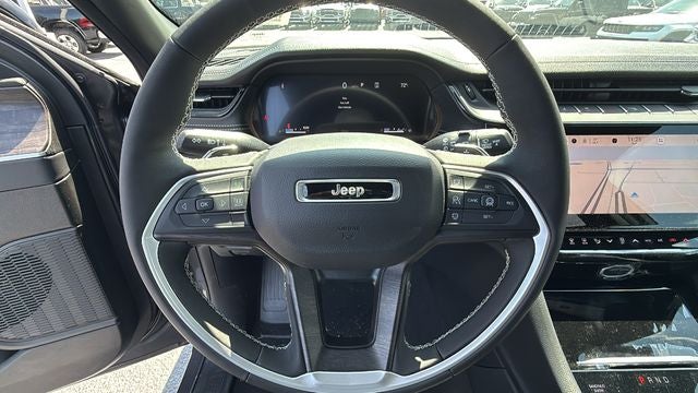 2026 Jeep Grand Cherokee GRAND CHEROKEE L LAREDO ALTITUDE 4X4