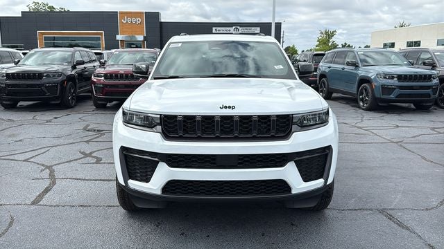 2026 Jeep Grand Cherokee GRAND CHEROKEE L LAREDO ALTITUDE 4X4