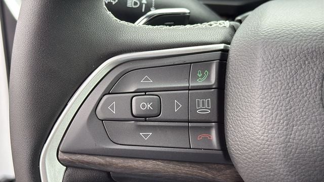 2027 Jeep Grand Cherokee GRAND CHEROKEE L LAREDO ALTITUDE 4X4