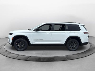2027 Jeep Grand Cherokee GRAND CHEROKEE L LAREDO ALTITUDE 4X4