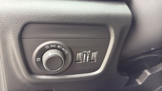 2027 Jeep Grand Cherokee GRAND CHEROKEE L LAREDO ALTITUDE 4X4