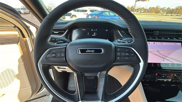 2025 Jeep Grand Cherokee GRAND CHEROKEE L LIMITED 4X4