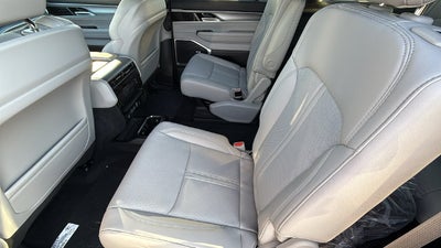 2027 Jeep Grand Wagoneer GRAND WAGONEER LONG WHEELBASE 4X2