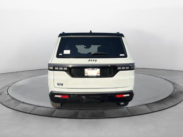 2027 Jeep Grand Wagoneer GRAND WAGONEER UPLAND 4X4