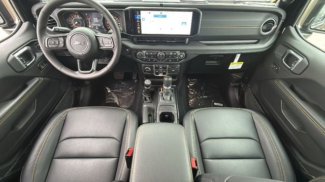 2026 Jeep Gladiator GLADIATOR SAHARA 4X4