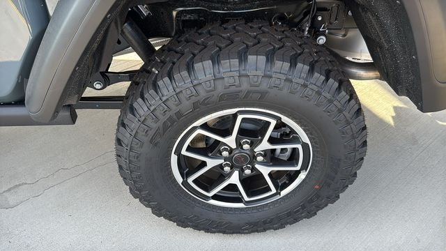 2026 Jeep Gladiator GLADIATOR SHADOW OPS 4X4