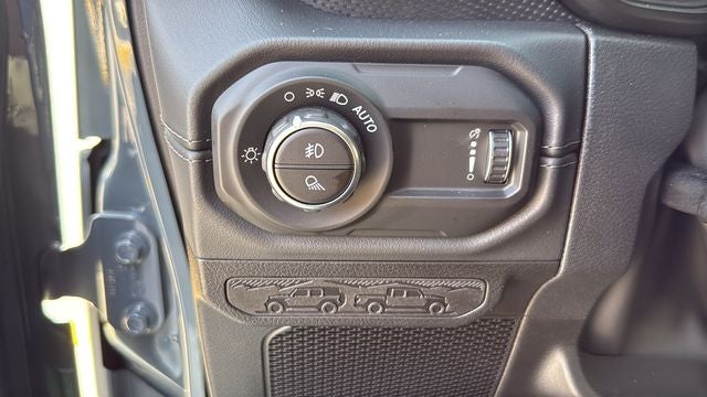 2026 Jeep Gladiator GLADIATOR SHADOW OPS 4X4