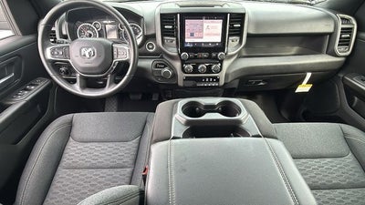 2026 RAM 1500 RAM 1500 EXPRESS QUAD CAB 4X2 6'4' BOX