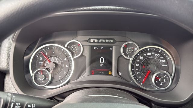 2026 RAM 1500 RAM 1500 EXPRESS QUAD CAB 4X2 6'4' BOX