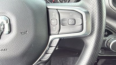2026 RAM 1500 RAM 1500 EXPRESS QUAD CAB 4X2 6'4' BOX