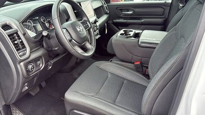 2026 RAM 1500 RAM 1500 EXPRESS QUAD CAB 4X2 6'4' BOX