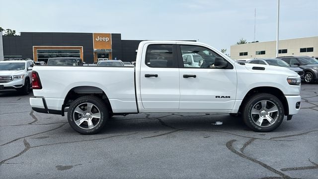 2026 RAM 1500 RAM 1500 EXPRESS QUAD CAB 4X2 6'4' BOX