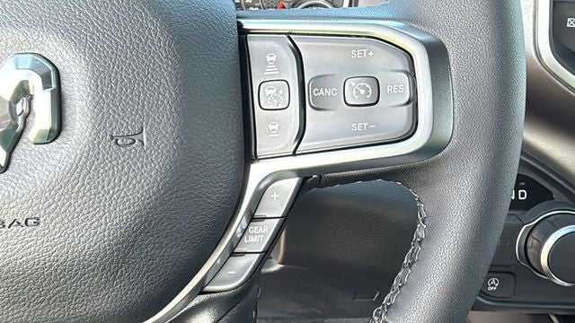 2027 RAM Ram 1500 RAM 1500 BIG HORN CREW CAB 4X2 5'7' BOX
