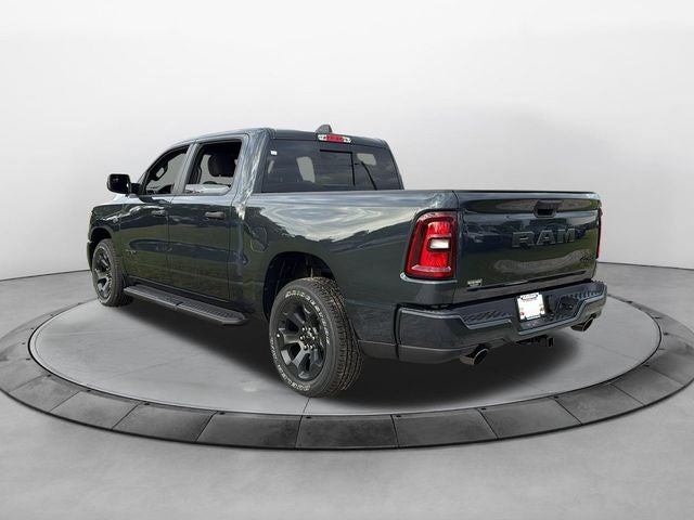 2027 RAM Ram 1500 RAM 1500 EXPRESS CREW CAB 4X4 5'7' BOX