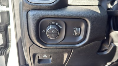 2027 RAM Ram 1500 RAM 1500 WARLOCK CREW CAB 4X4 5'7' BOX
