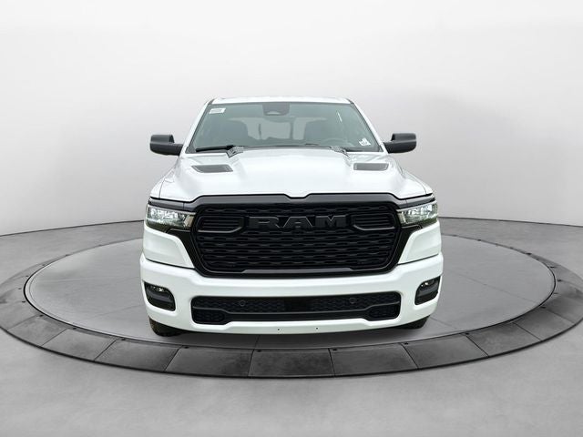 2027 RAM Ram 1500 RAM 1500 EXPRESS CREW CAB 4X4 5'7' BOX