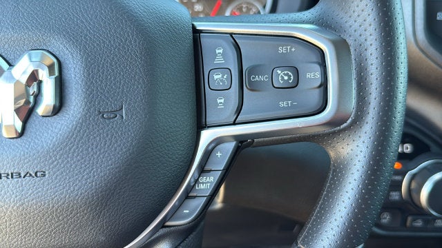 2027 RAM Ram 1500 RAM 1500 WARLOCK CREW CAB 4X4 5'7' BOX