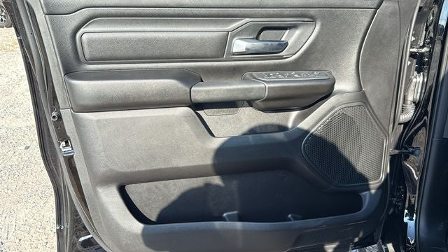 2026 RAM 1500 RAM 1500 EXPRESS CREW CAB 4X4 5'7' BOX